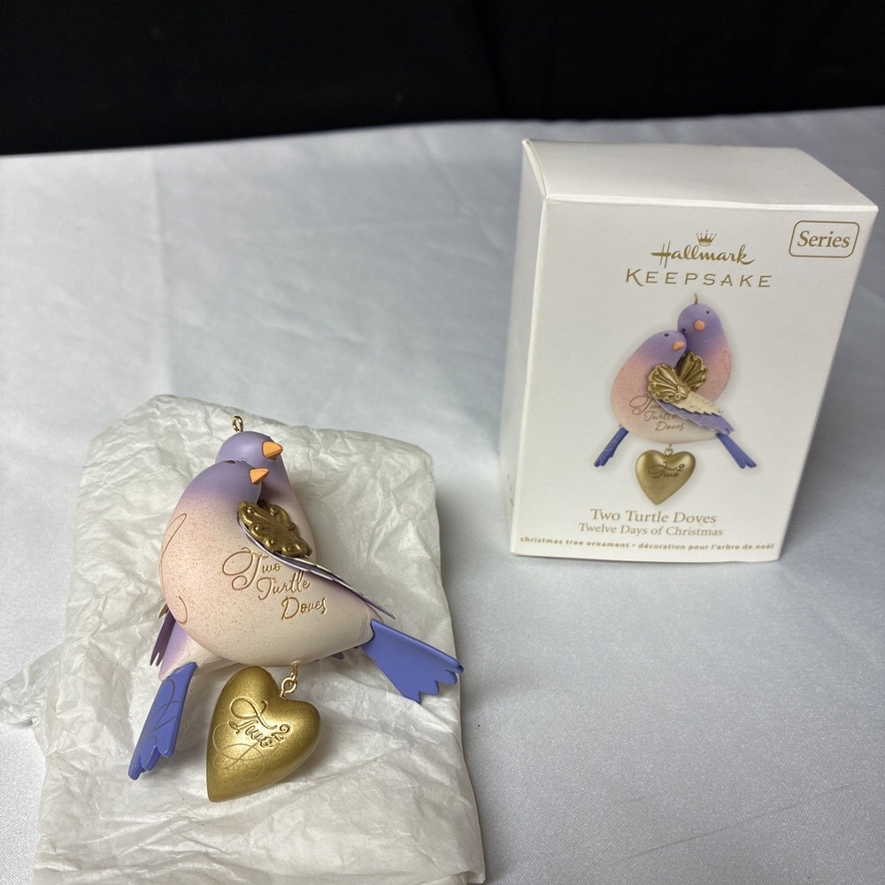 Hallmark Keepsake Two Turtle Doves 12 Days of Christmas 2012 Ornament w/ Box
